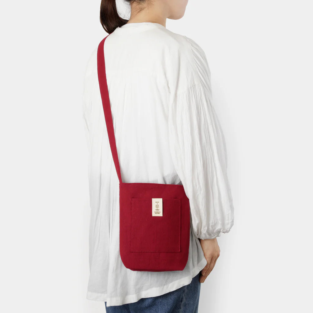 TRAVELER'S FACTORY Sacoche Red Shoulder Bag